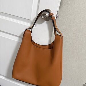 Classic Women's Tote Bag in Tan